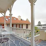 Hillcrest Manor Guesthouse